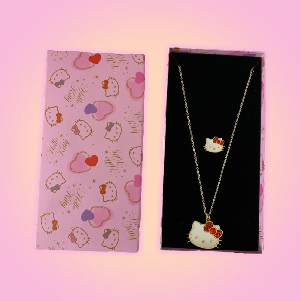 SOLD | ⭐️ Hello Kitty Necklace + Ring Set  ⭐️